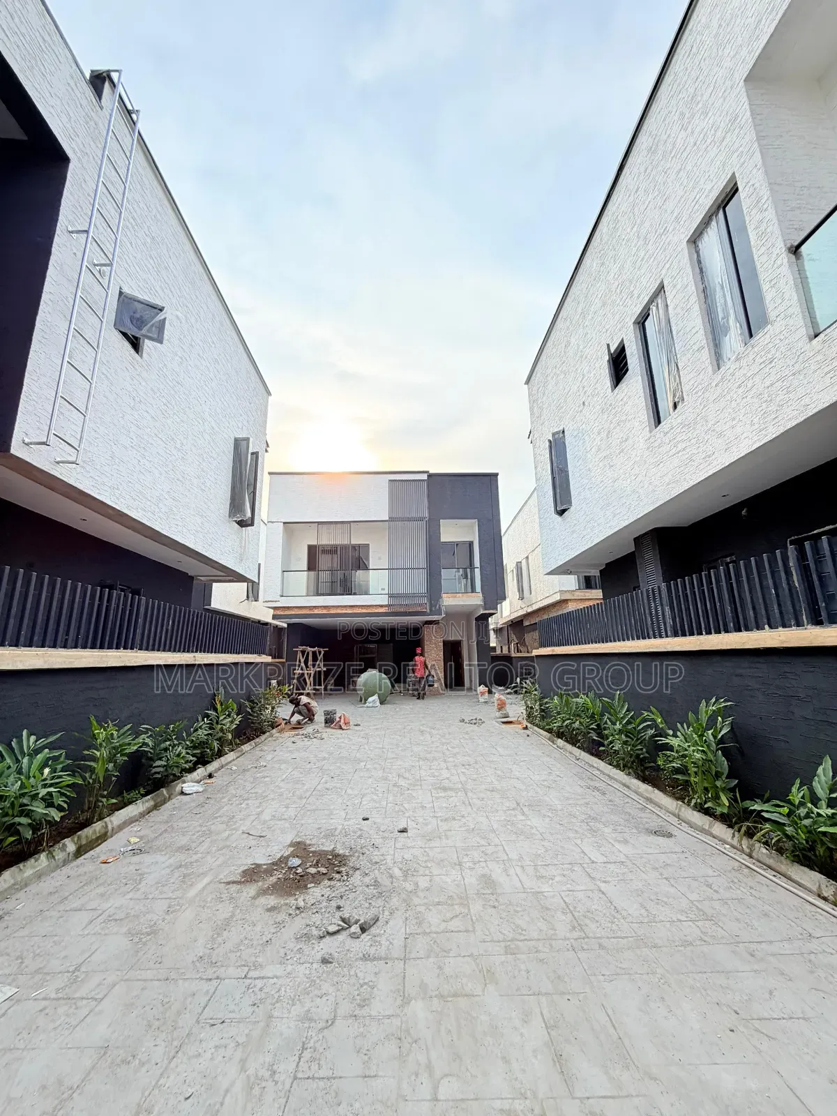 4bdrm Duplex in Ojodu Berger Lagos for sale in Berger