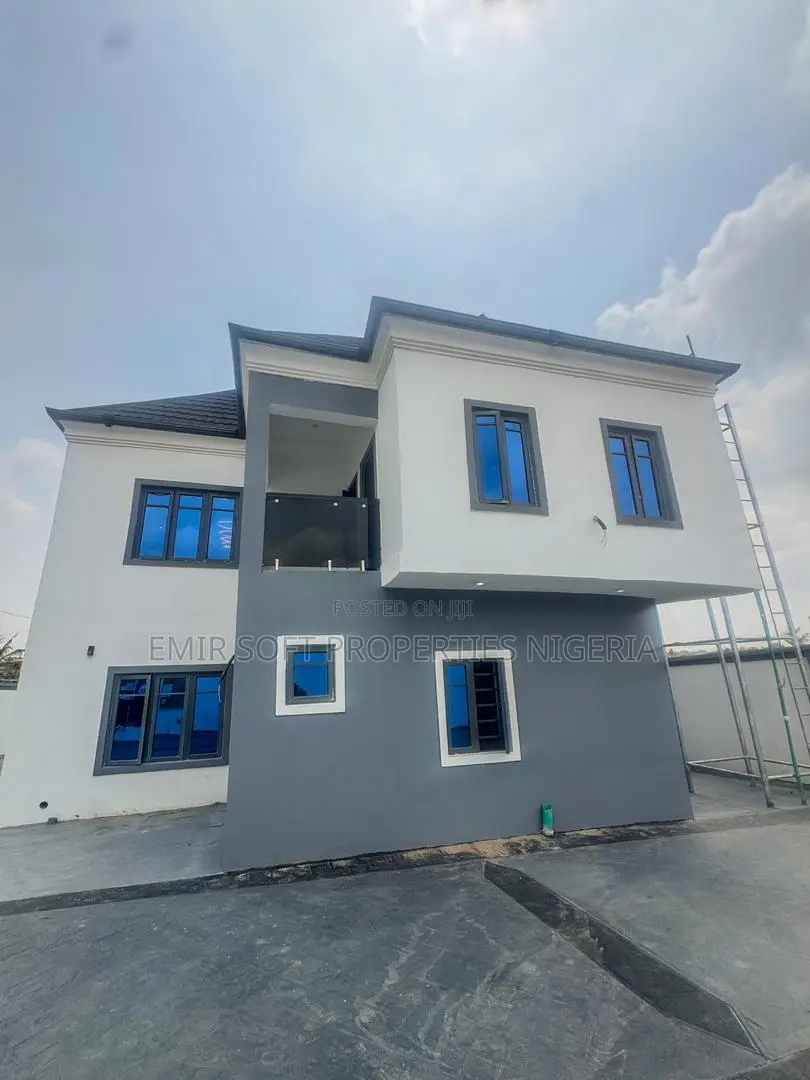 6bdrm Duplex in CHallenge / Ibadan for sale in CHallenge / Ibadan