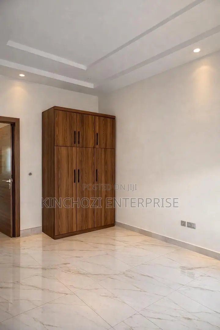 3bdrm Duplex in Rockvale Manors, Zone B for rent in Zone B