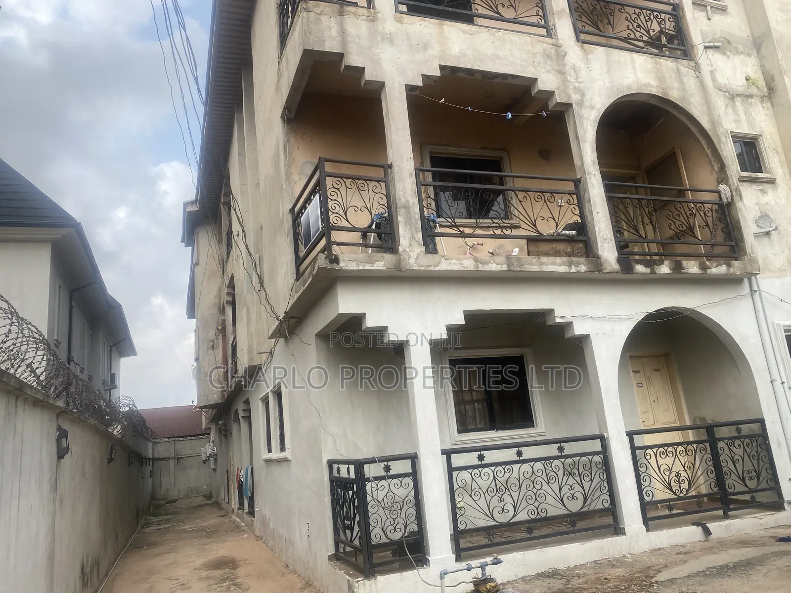 20bdrm Block of Flats in Benin City for sale in Benin City