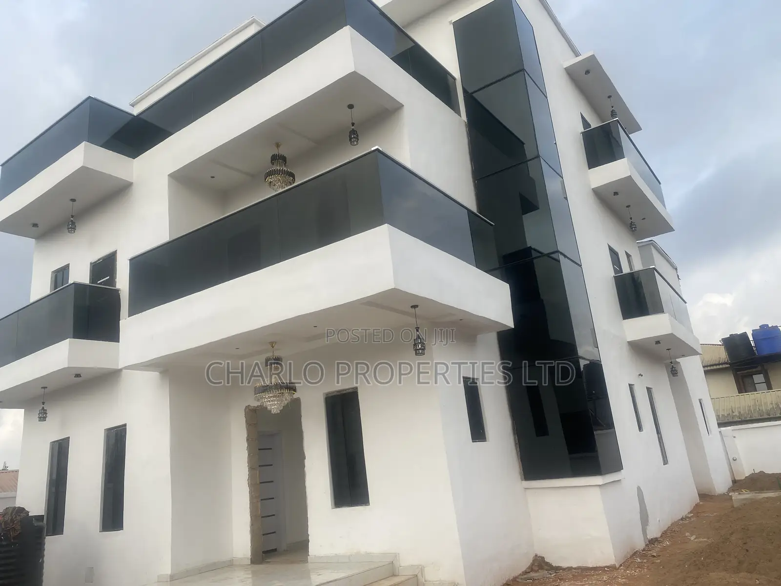 Furnished 7bdrm Duplex in Benin City for sale in Benin City
