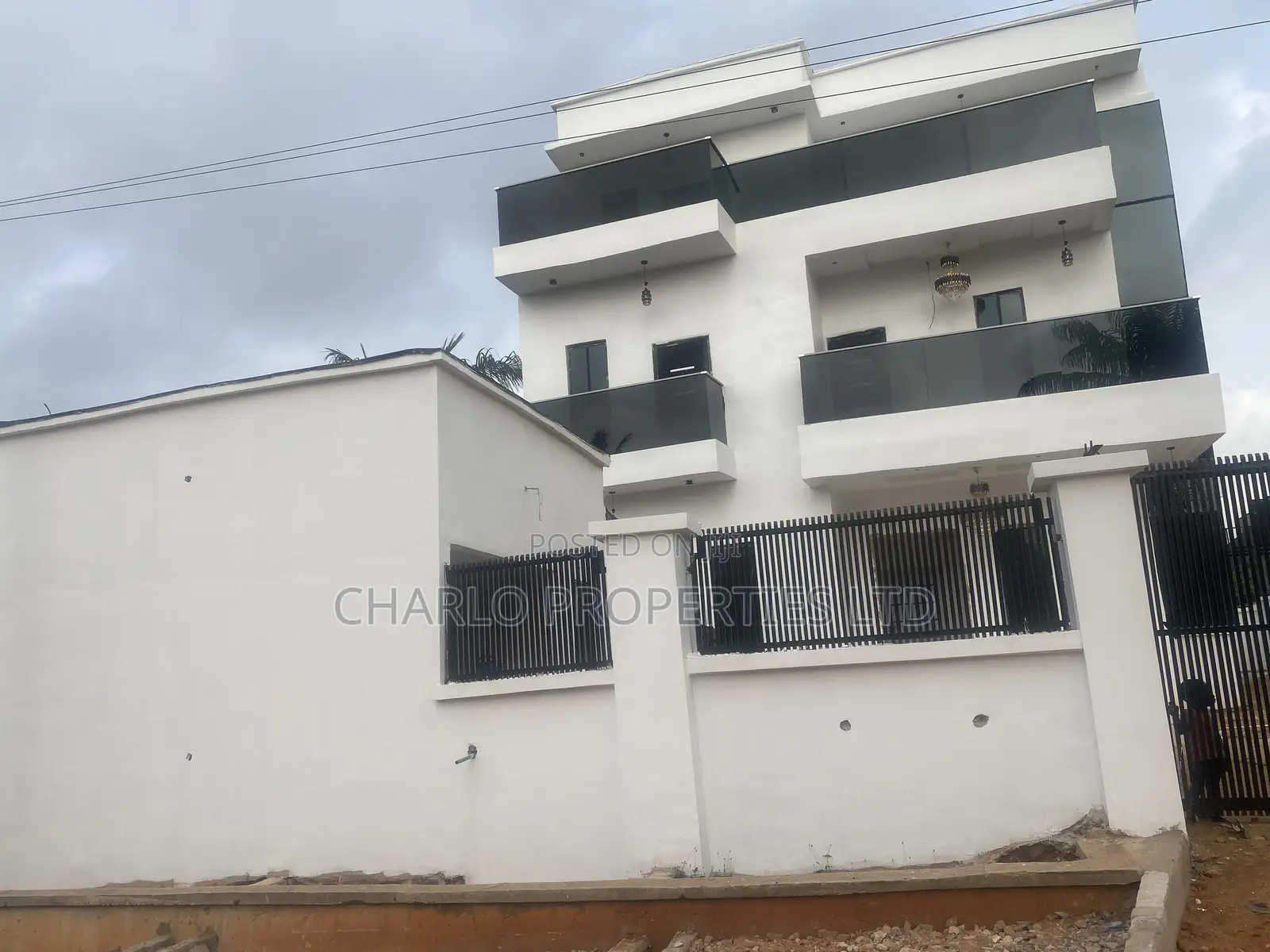Furnished 7bdrm Duplex in Benin City for sale in Benin City