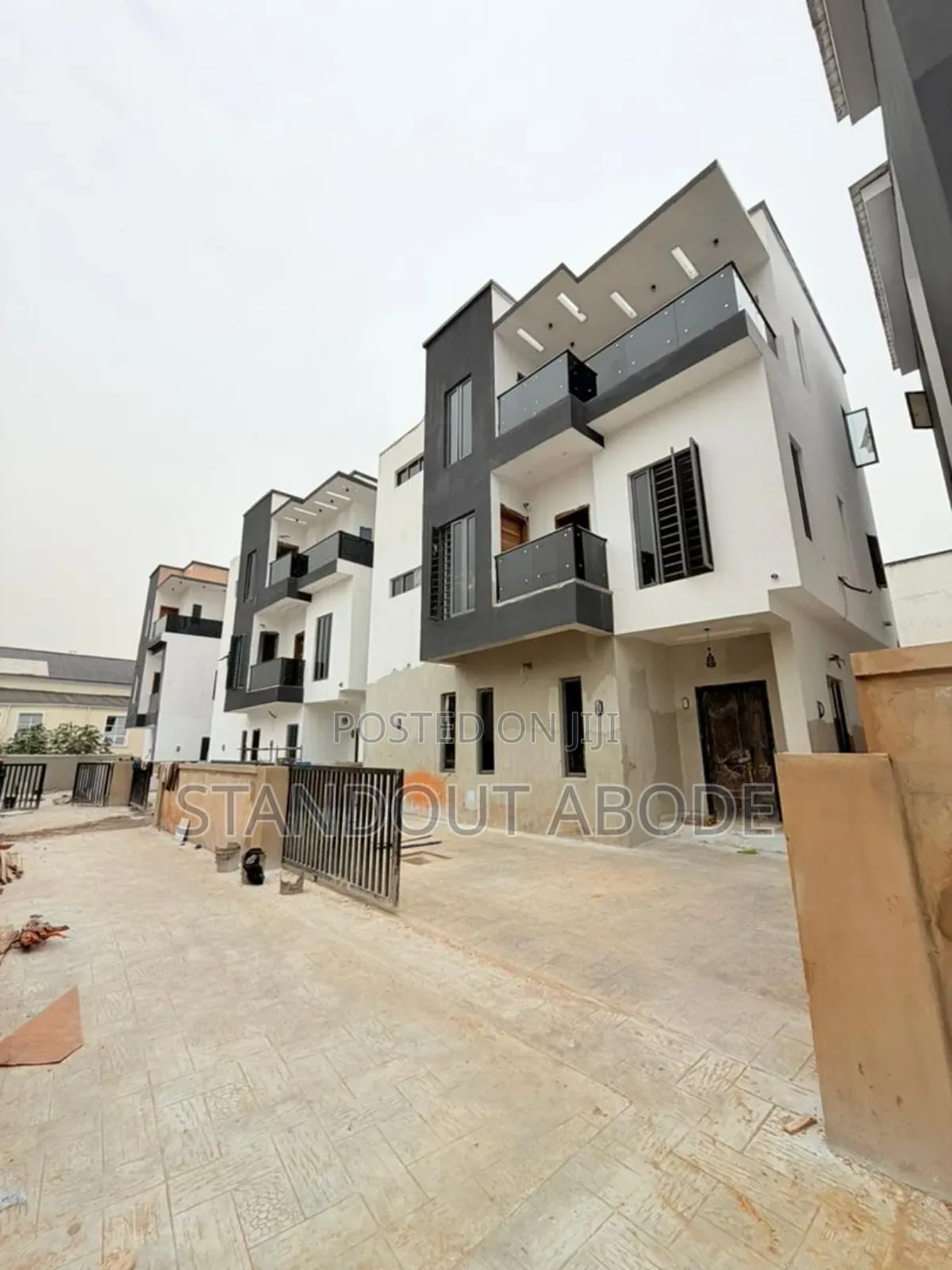 4bdrm Duplex in In An Estate, GRA Phase 1 for sale in GRA Phase 1