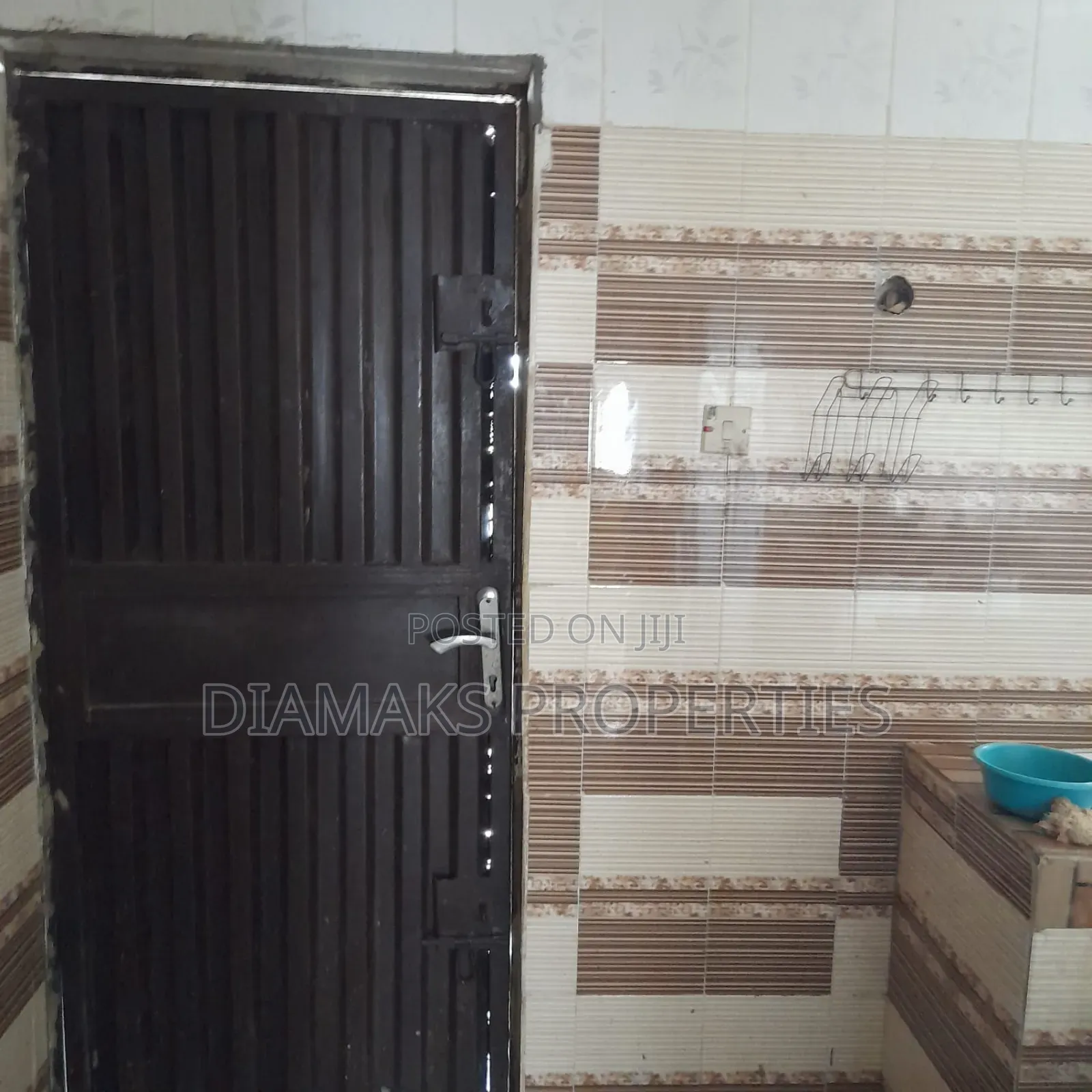 4bdrm Bungalow in Kadara Estate, Igbogbo for sale in Igbogbo