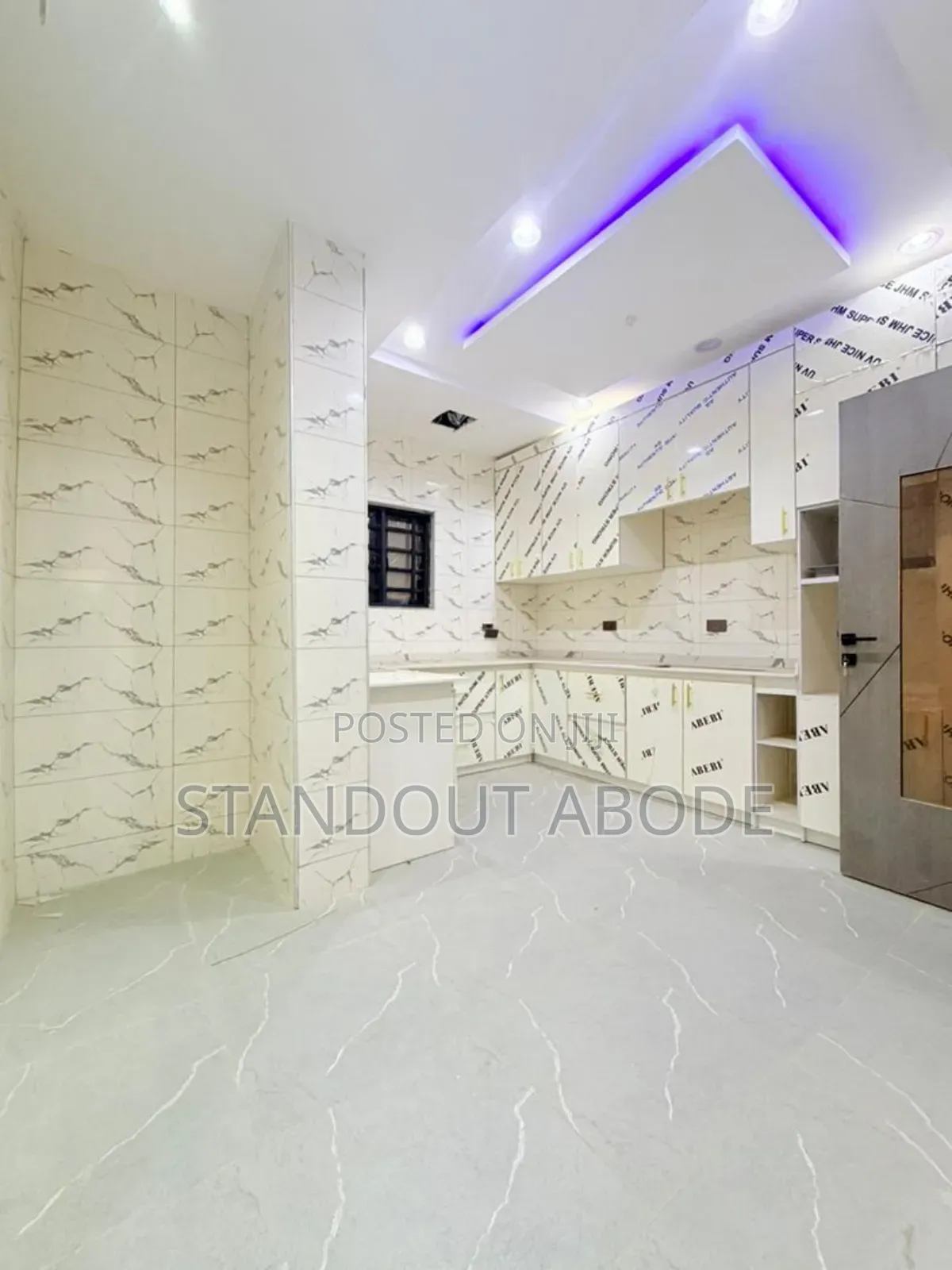 4bdrm Duplex in In An Estate, Ikeja GRA for sale in Ikeja GRA