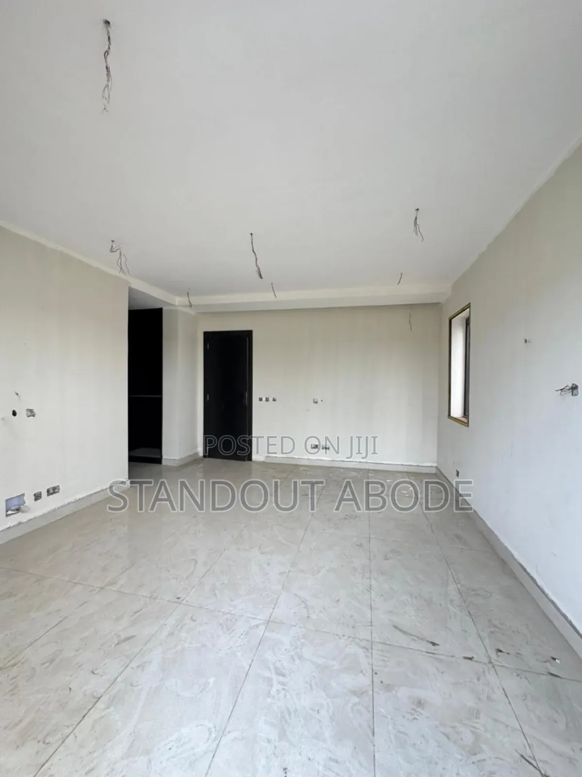 4bdrm Duplex in In An Estate, Obanikoro for sale in Obanikoro