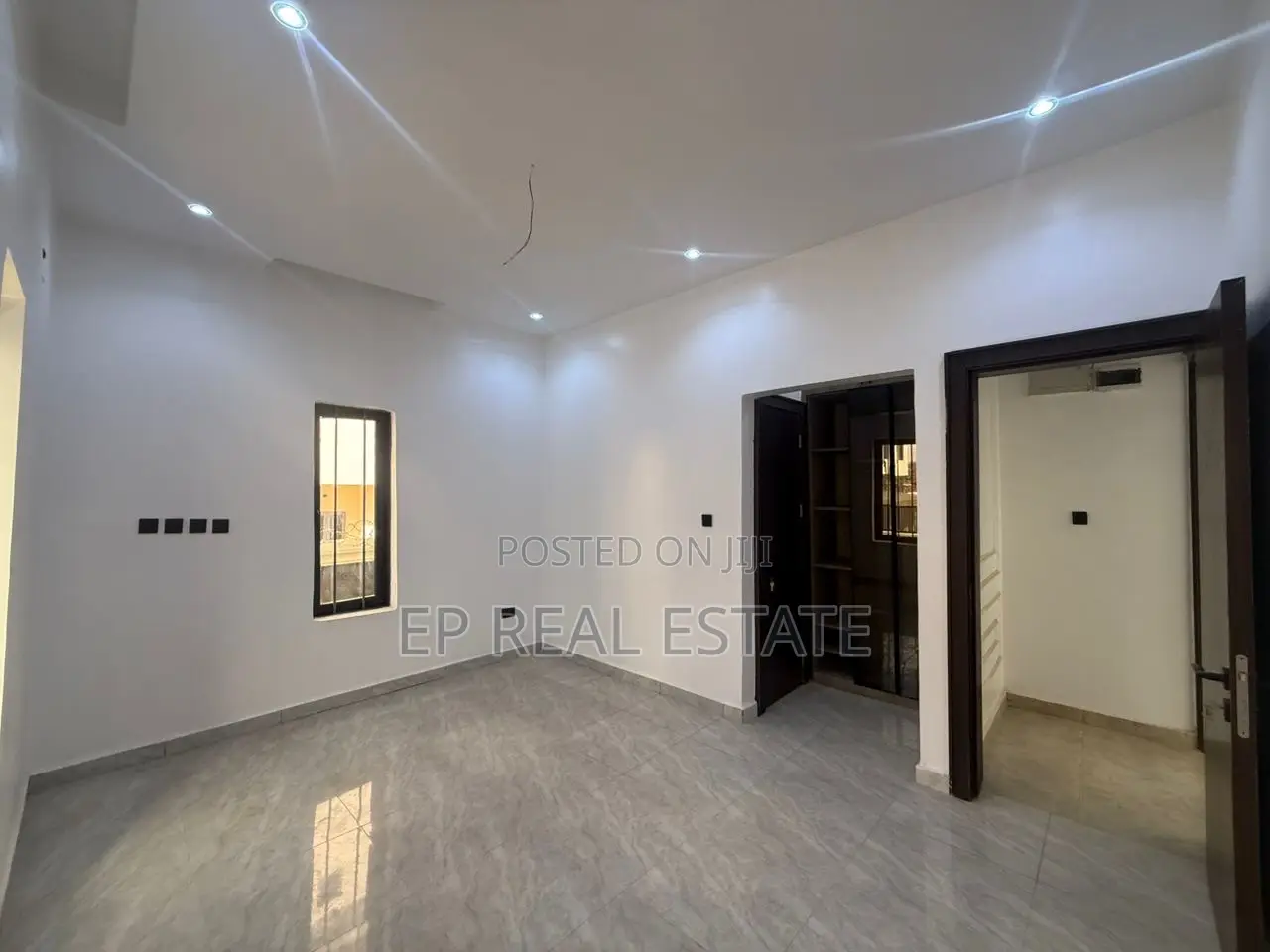 4bdrm Duplex in Gaduwa for sale in Gaduwa