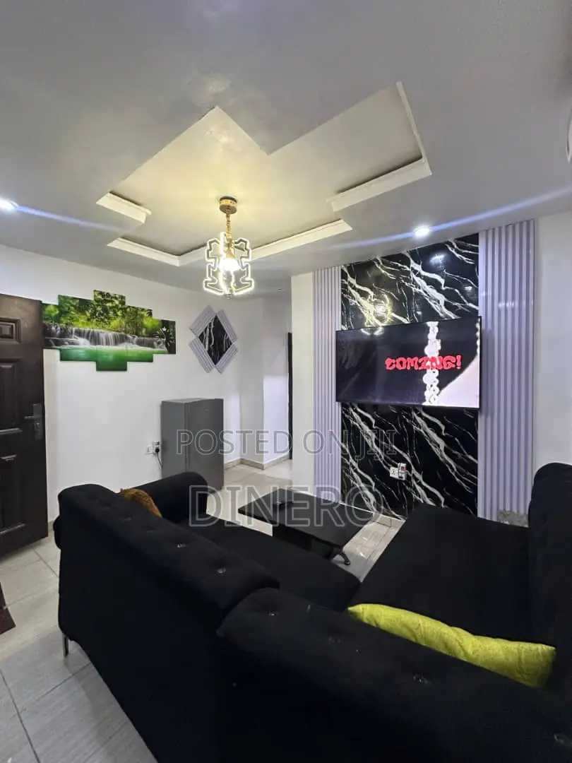 Dinero Diamond - One Bedroom Apartment Surulere in Ogunlana