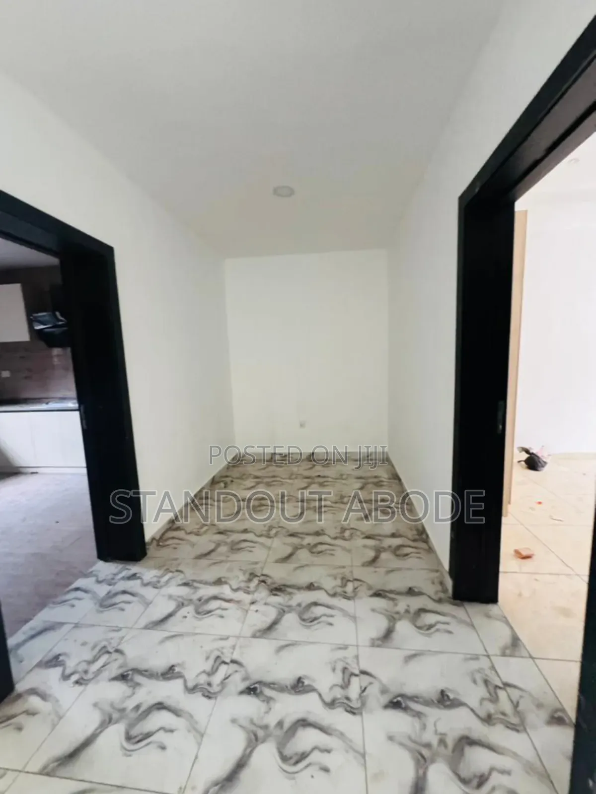 4bdrm Duplex in In A Secure Estate, Maryland for sale in Maryland