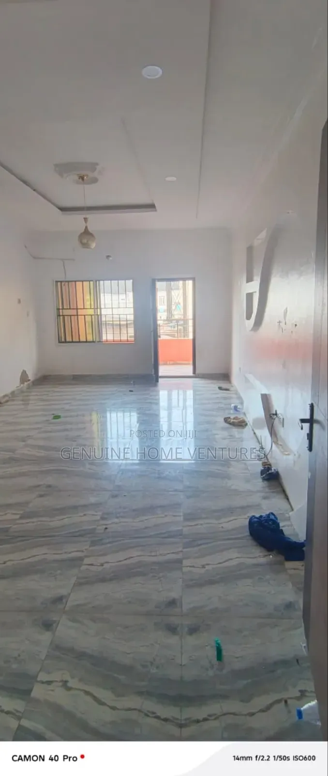 Mini Flat in Chevron for rent in Chevron