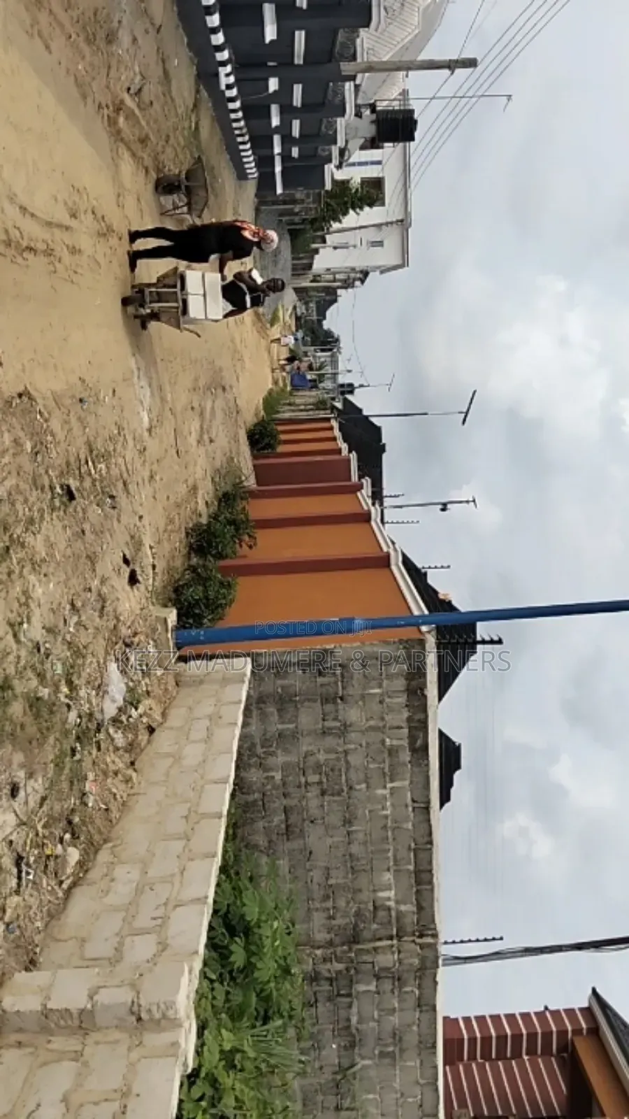 For Sale : Cornerpiece 1 Plot at Cedarwood Estate Sars Rd Ph in New Layout