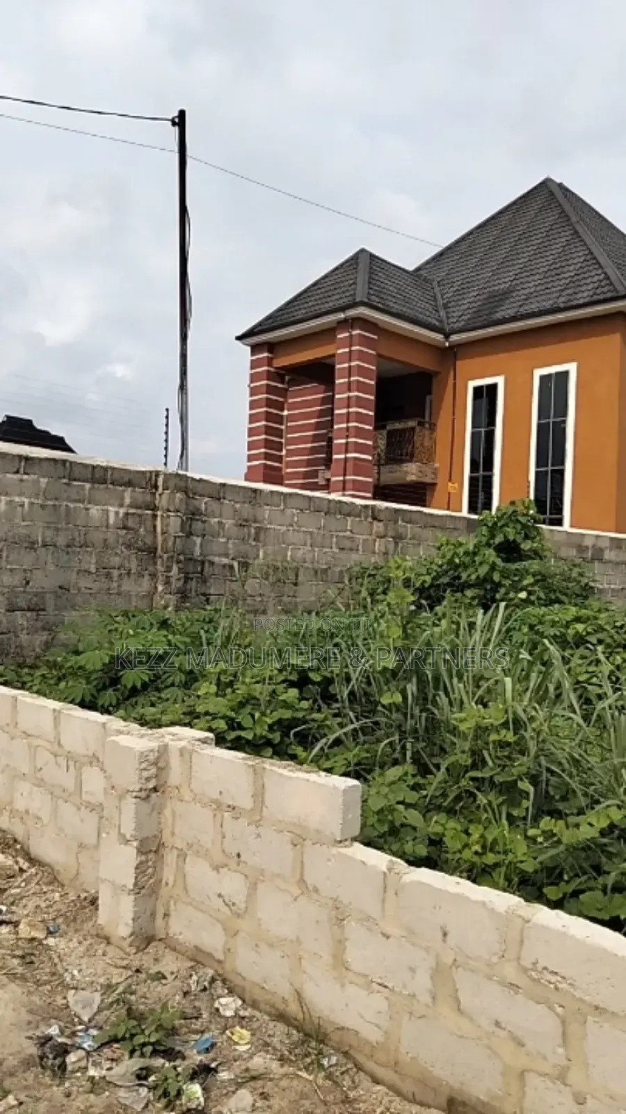 For Sale : Cornerpiece 1 Plot at Cedarwood Estate Sars Rd Ph in New Layout