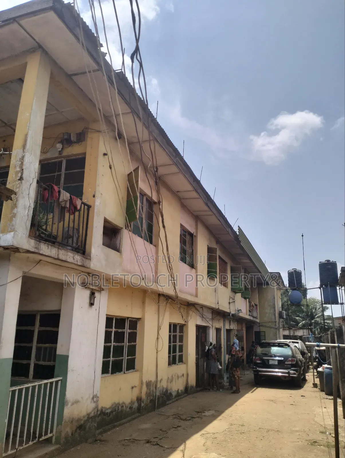 3bdrm Block of Flats in Ejigbo Lagos, Orilowo for sale in Orilowo