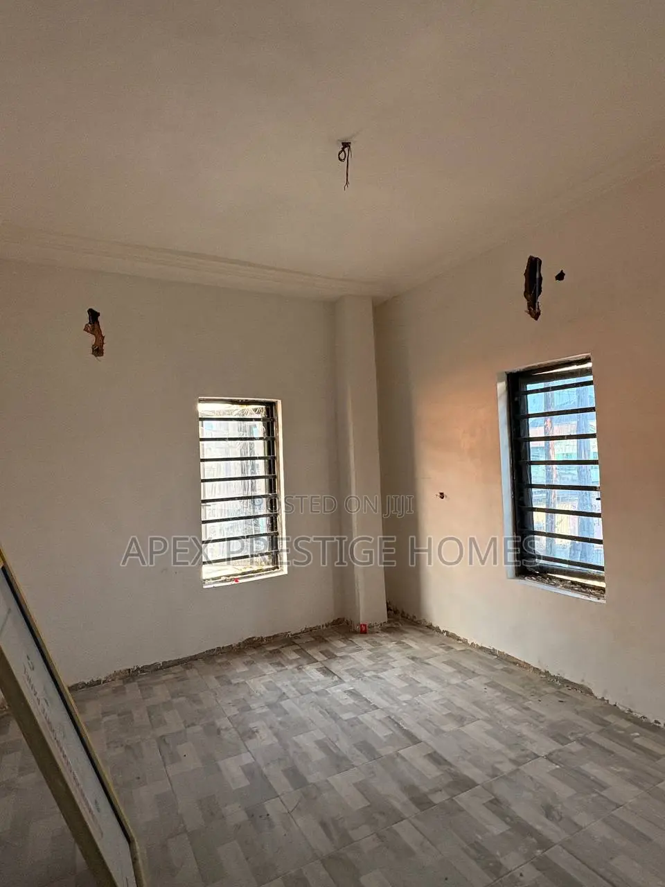 Studio Apartment in Owodunni Street, Yaba for sale in Yaba
