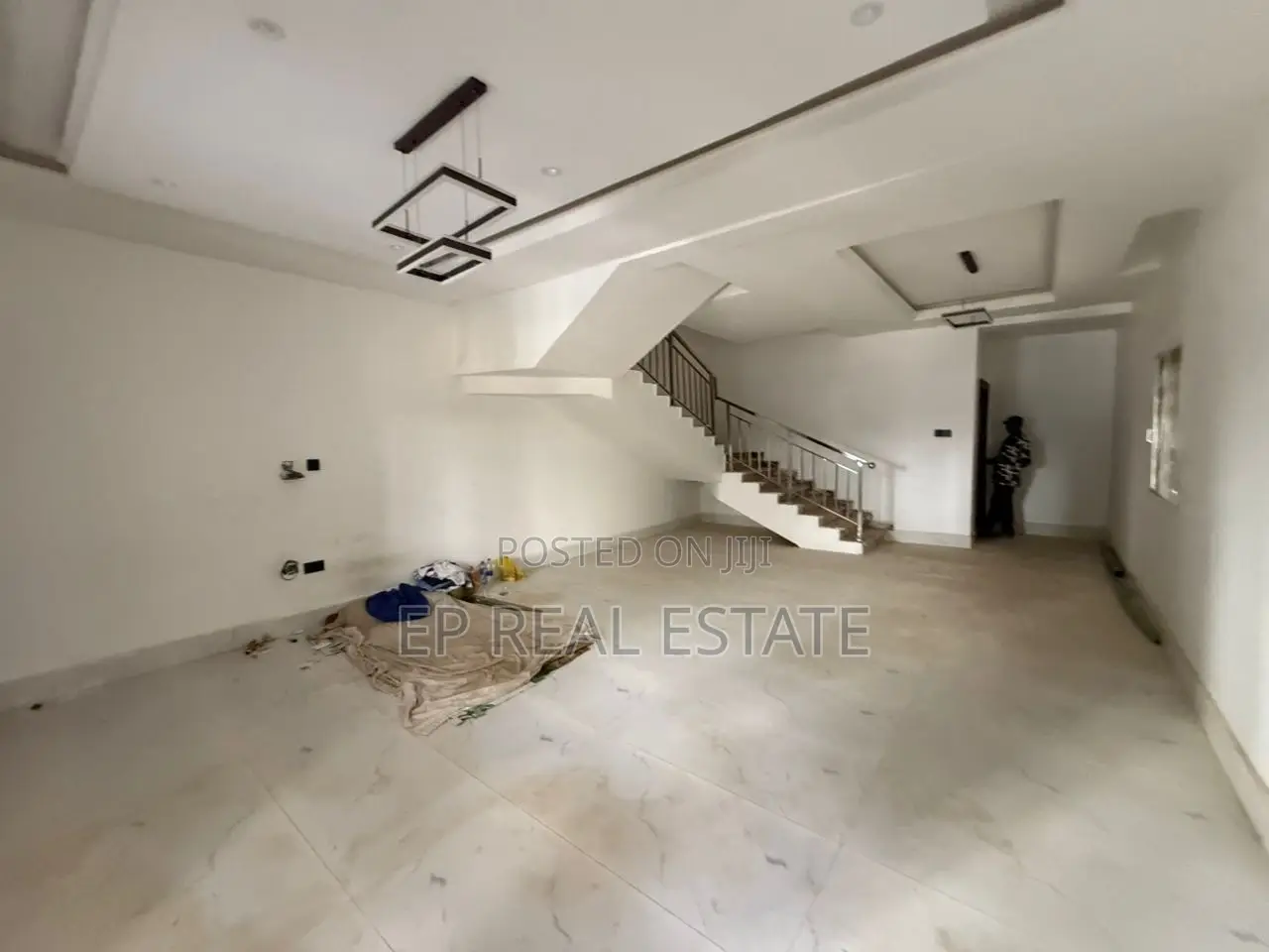 5bdrm Duplex in Utako for sale in Utako