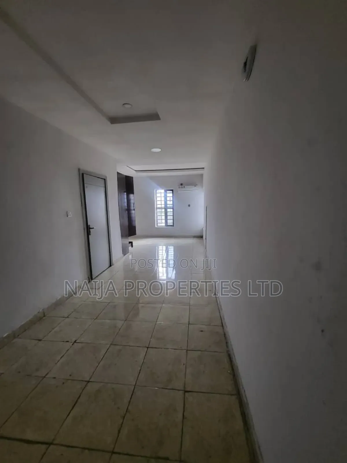 3bdrm Apartment in Lekki Conservation, Chevron for rent in Chevron