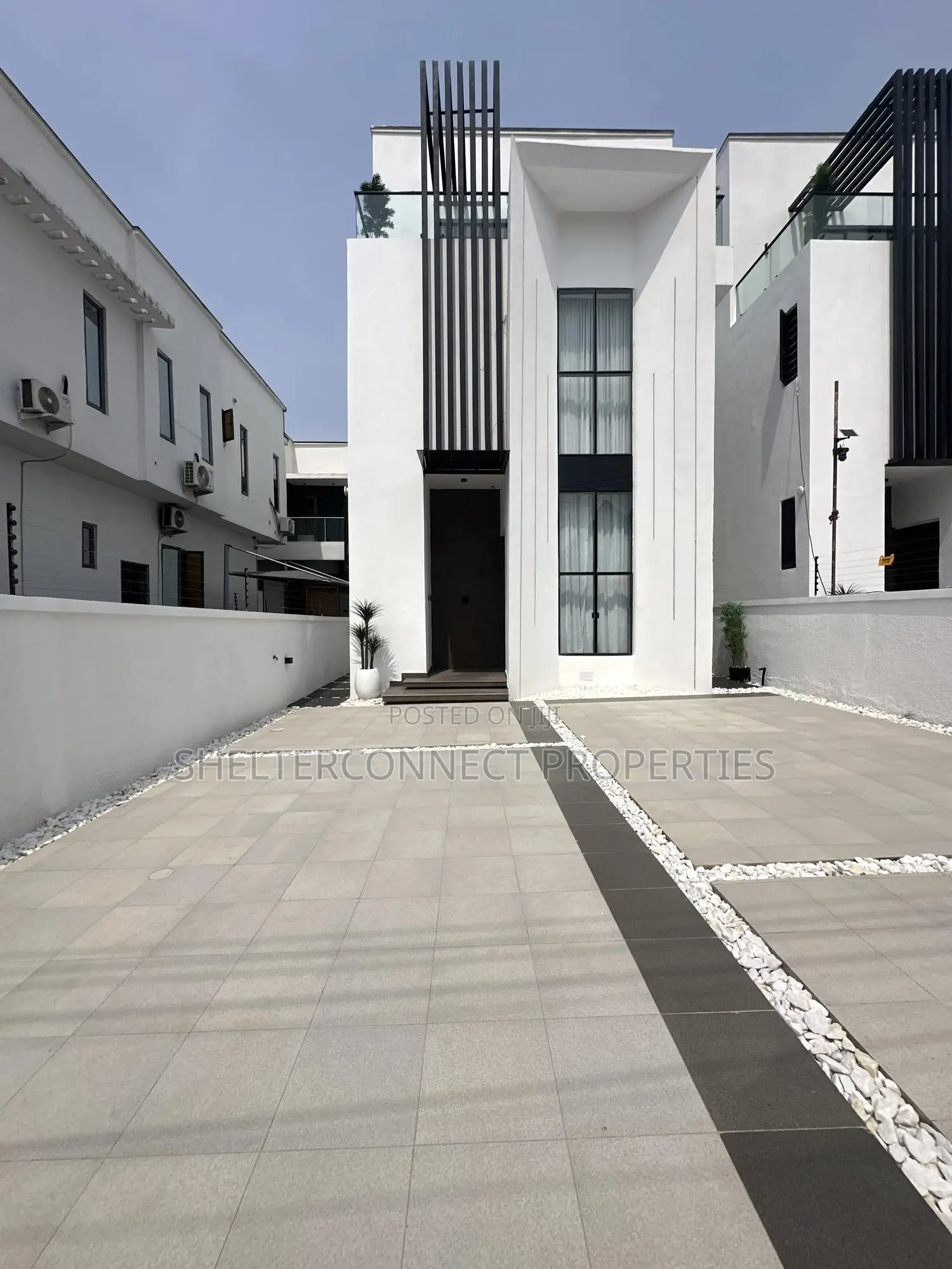 5bdrm Duplex in Lekki for sale in Lekki