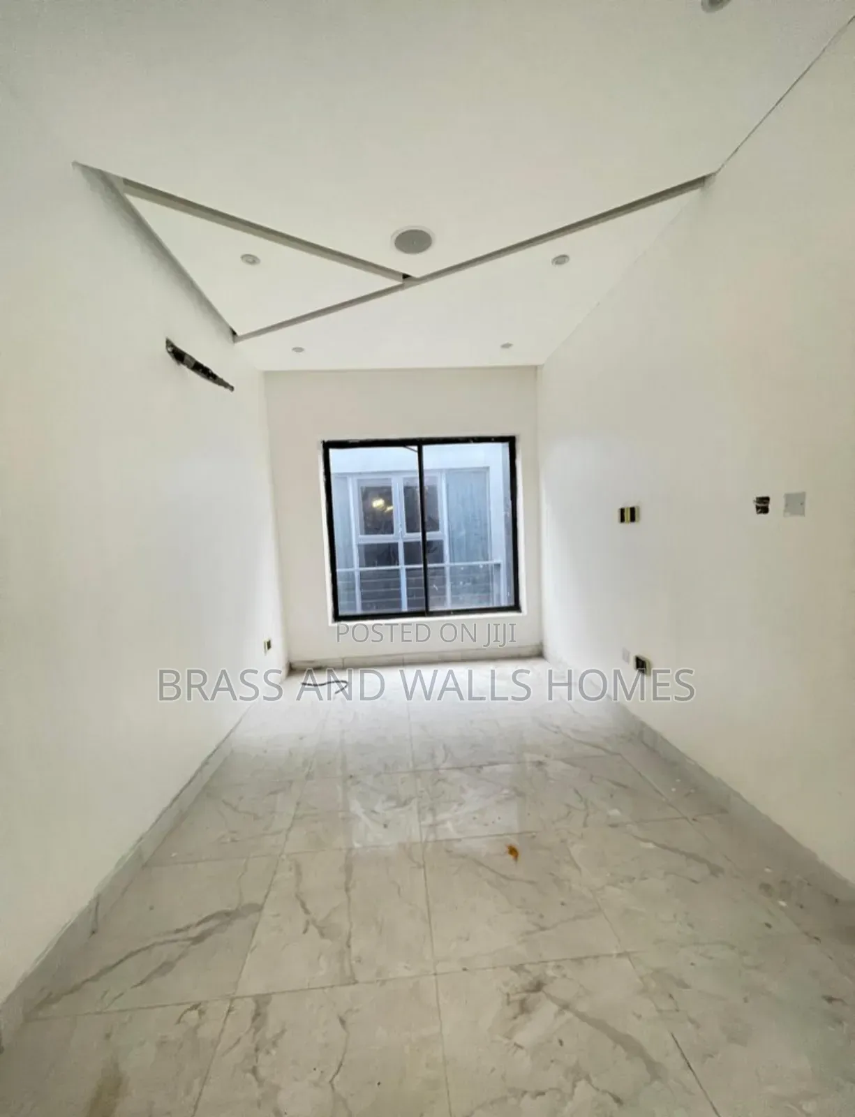 Furnished 5bdrm Duplex in Lekki Phase 1 for sale in Lekki Phase 1