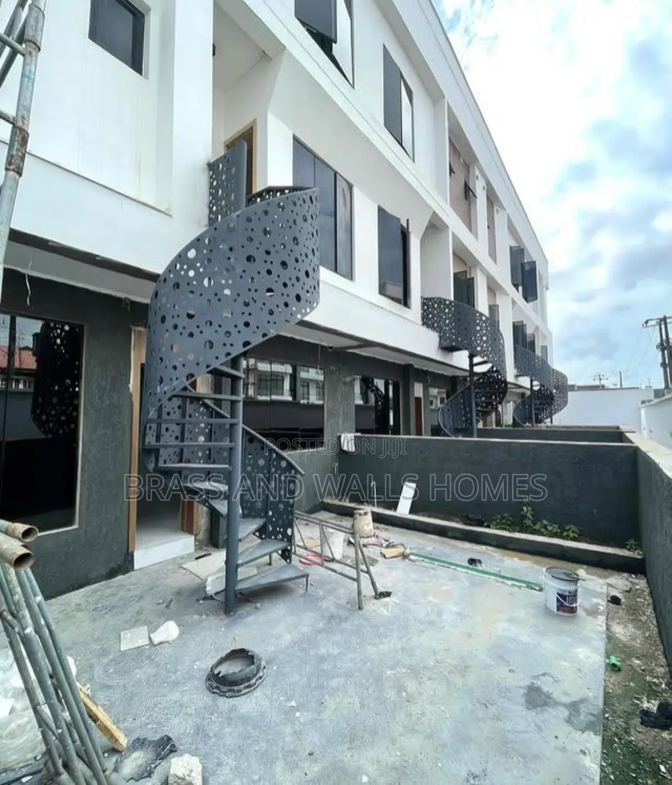 Furnished 4bdrm Duplex in Lekki Phase 1 for sale in Lekki Phase 1