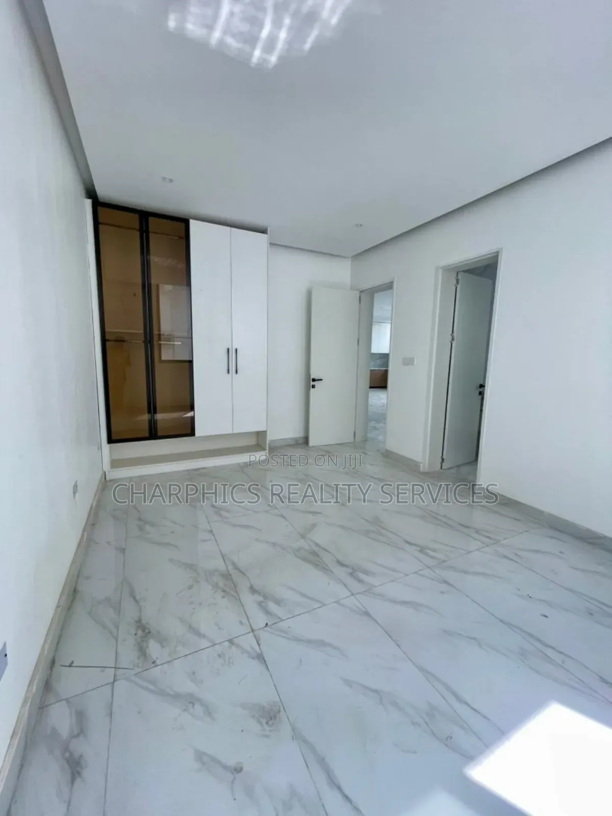 2bdrm Apartment in Lekki Phase 1 for sale in Lekki Phase 1