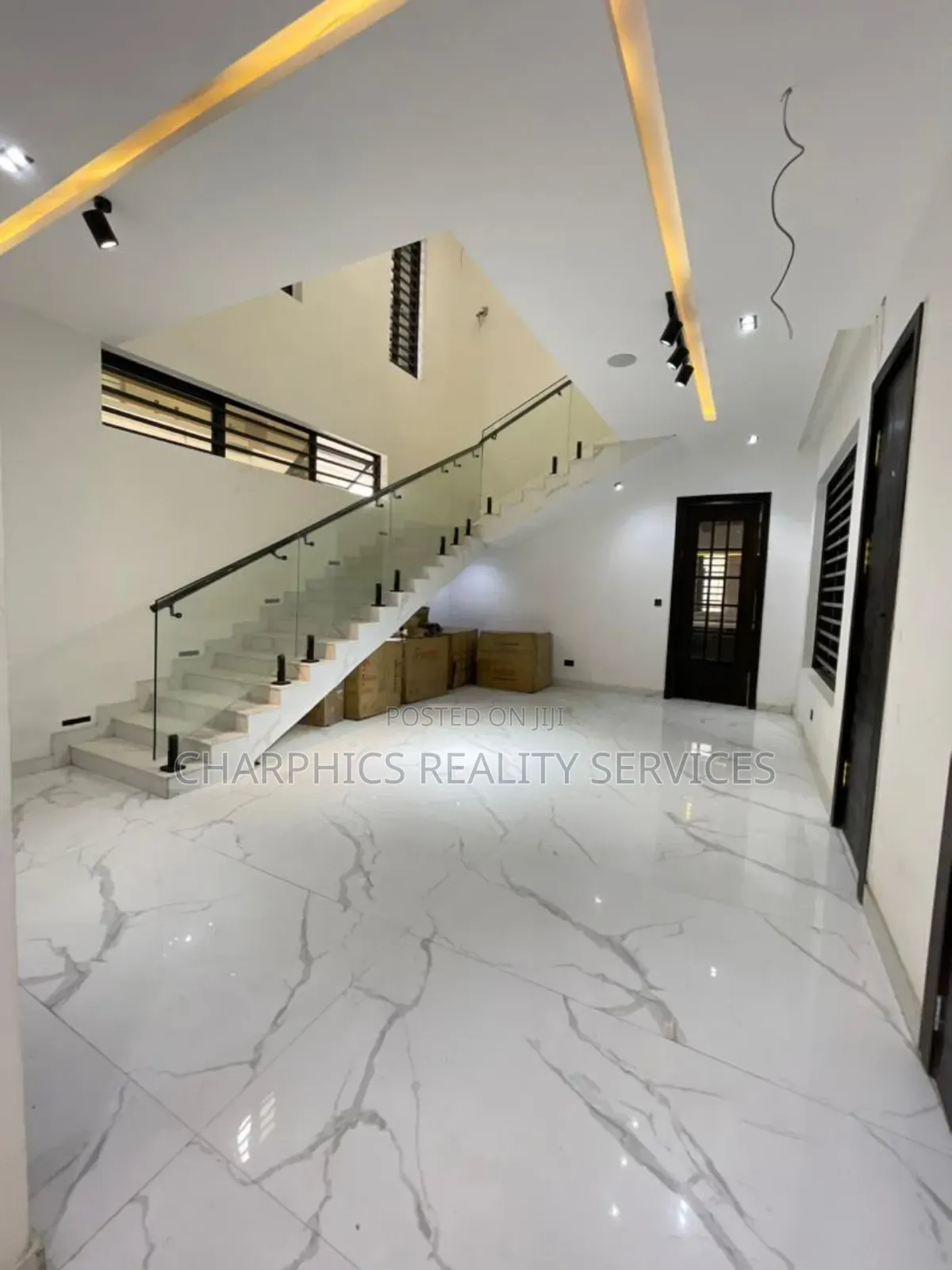 5bdrm Duplex in Lekki for sale in Lekki