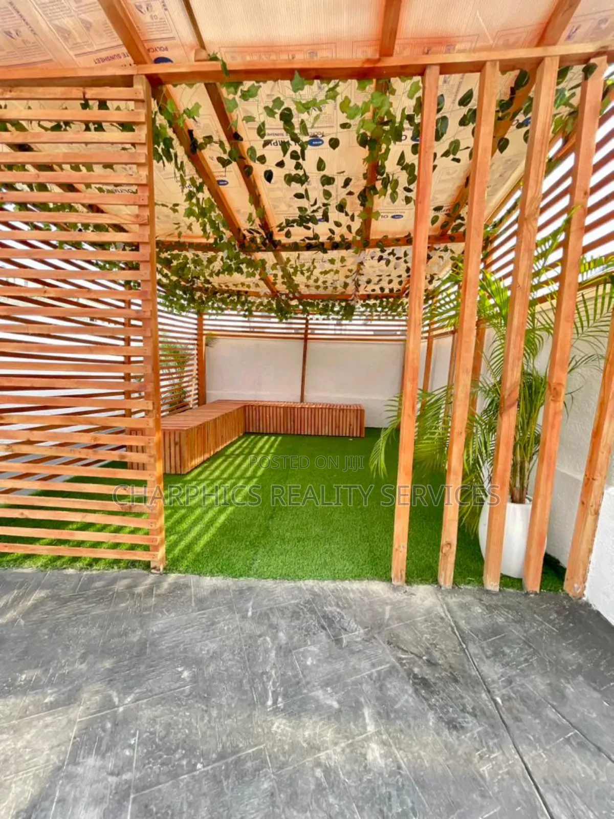 5bdrm Duplex in Ikota for sale in Ikota