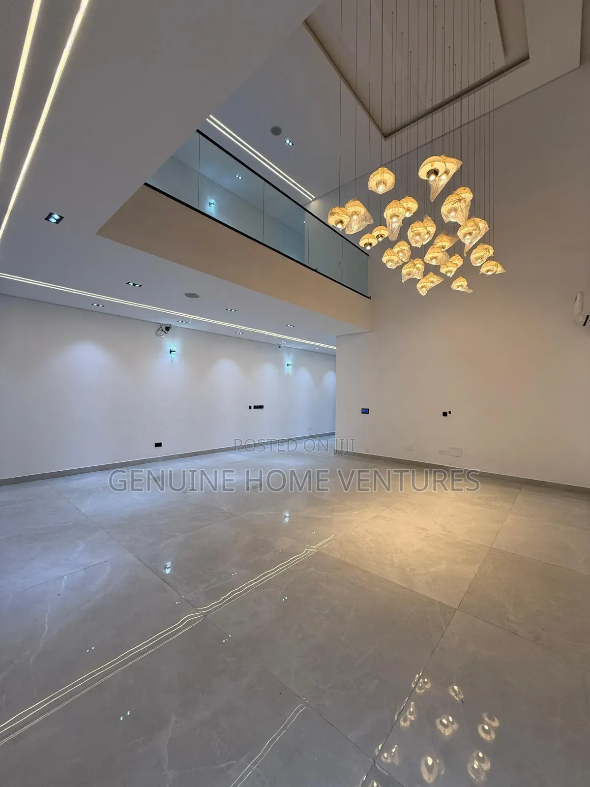 5bdrm Duplex in Cowrie Creek, Ikate for sale in Ikate