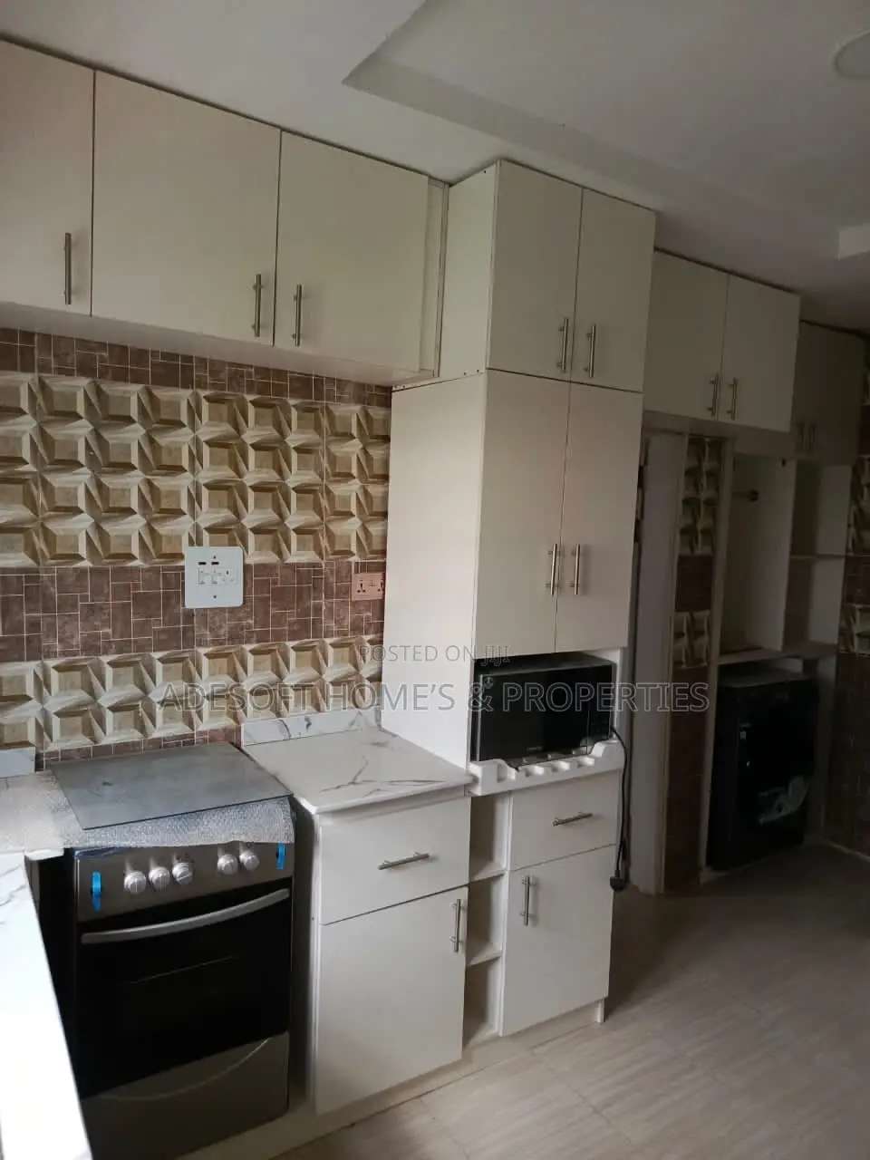2bdrm Block of Flats in Second Gate, Alakia for sale in Alakia