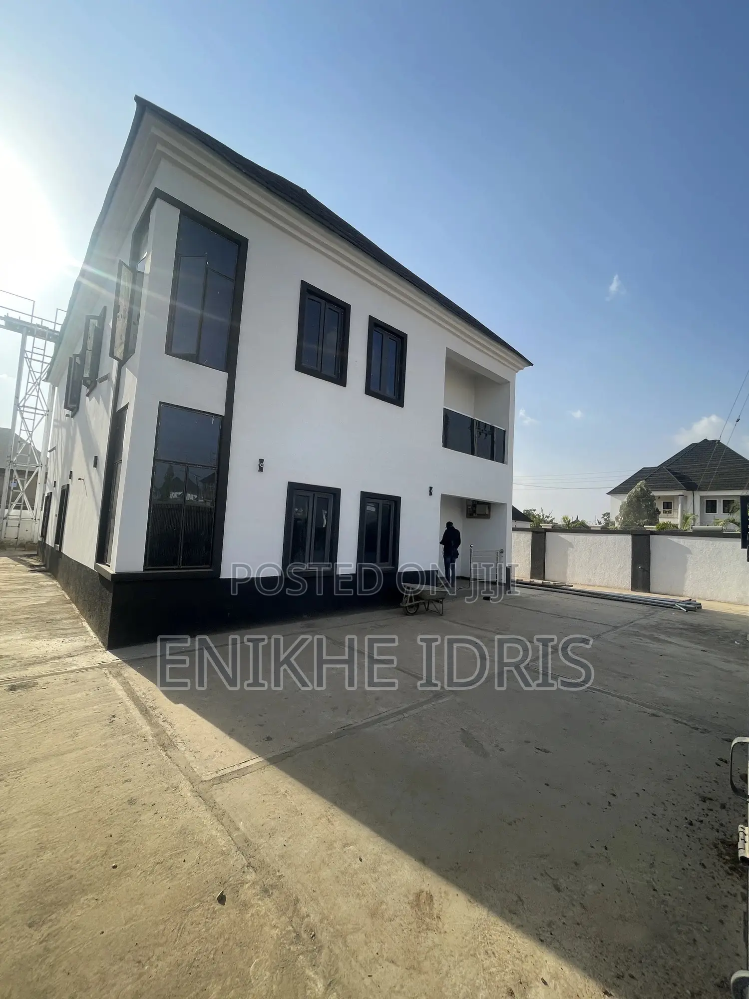 4bdrm Duplex in 4Tree4, Lugbe District for sale in Lugbe District
