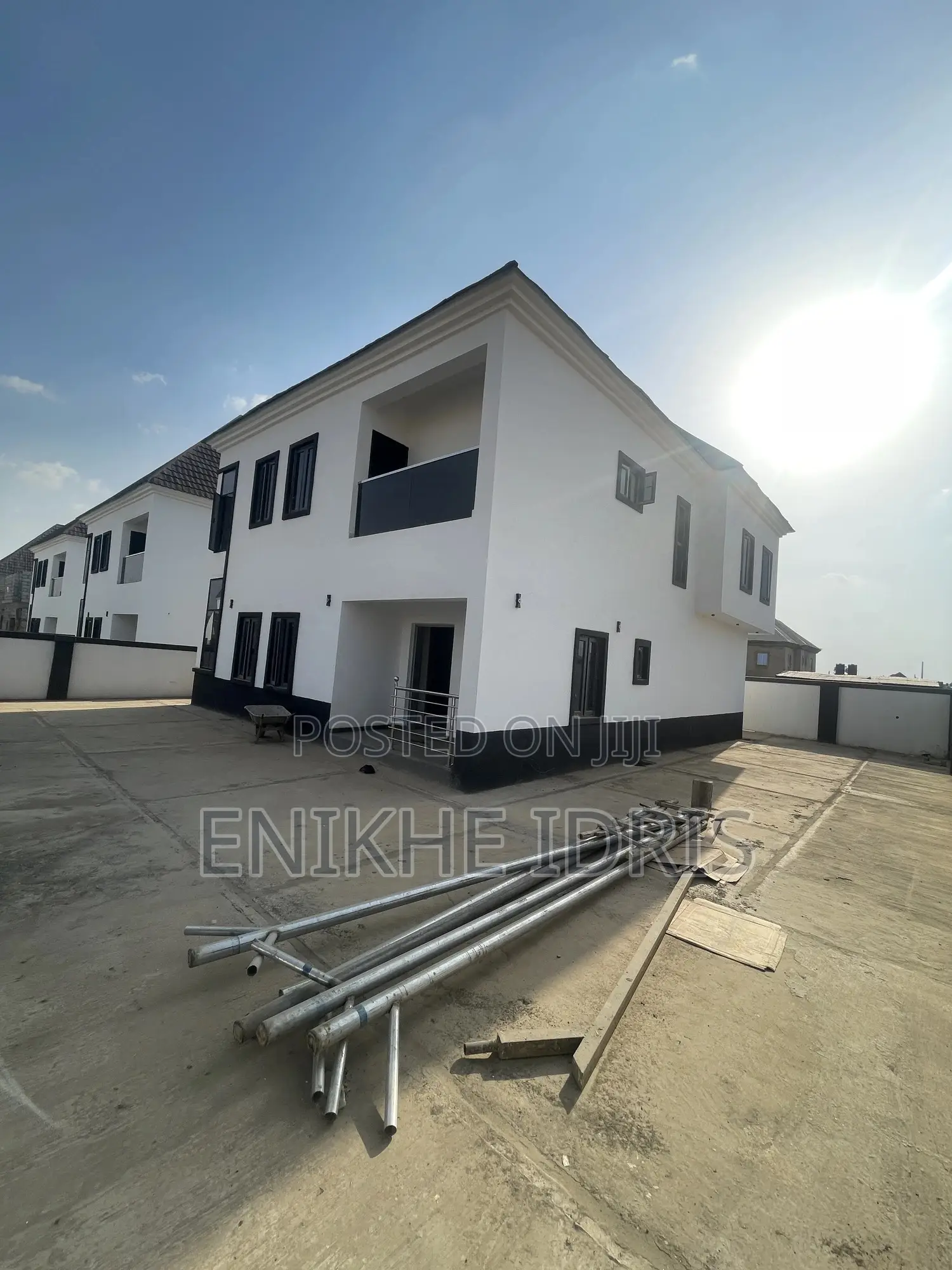 4bdrm Duplex in 4Tree4, Lugbe District for sale in Lugbe District
