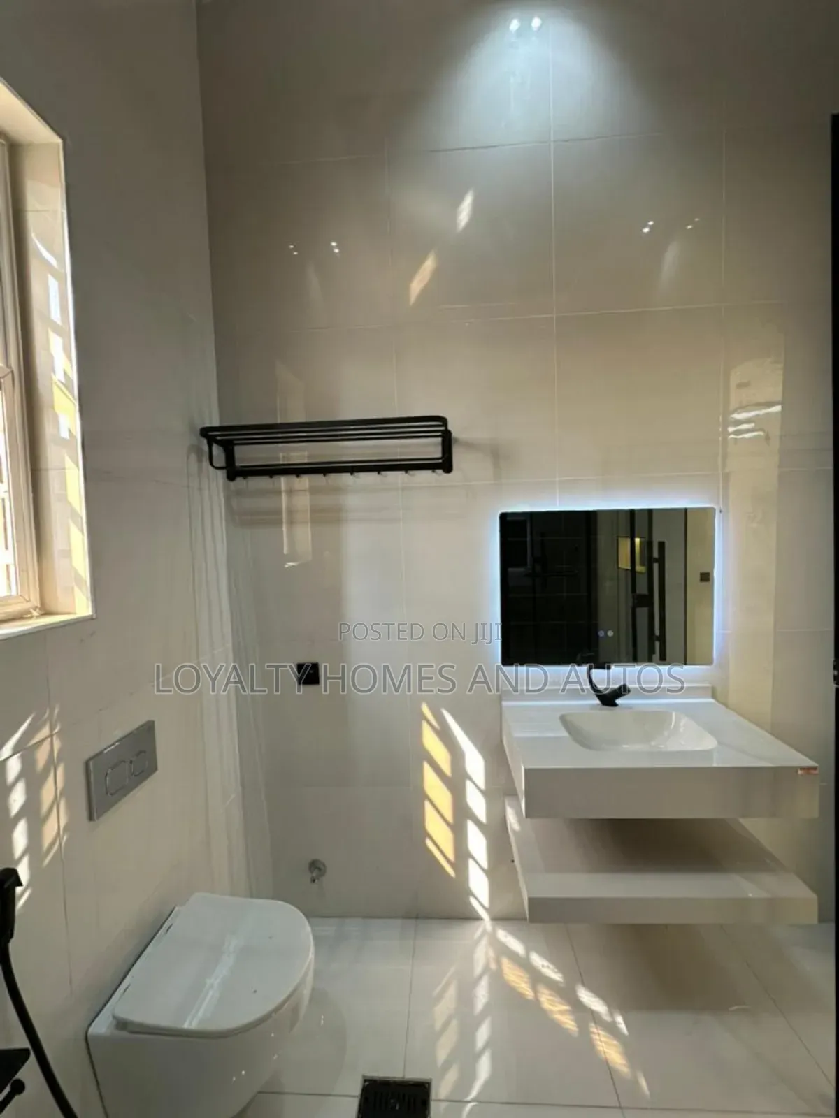 5bdrm Duplex in Lekki Phase 1 for sale in Lekki Phase 1