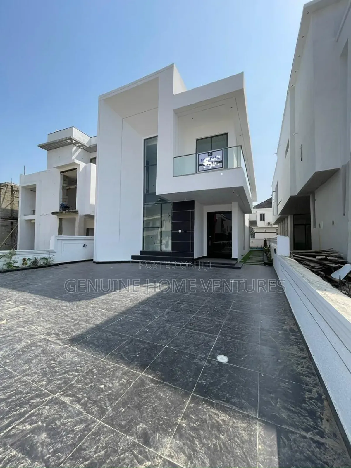 5bdrm Duplex in Lekki County Ikota for sale in Ikota