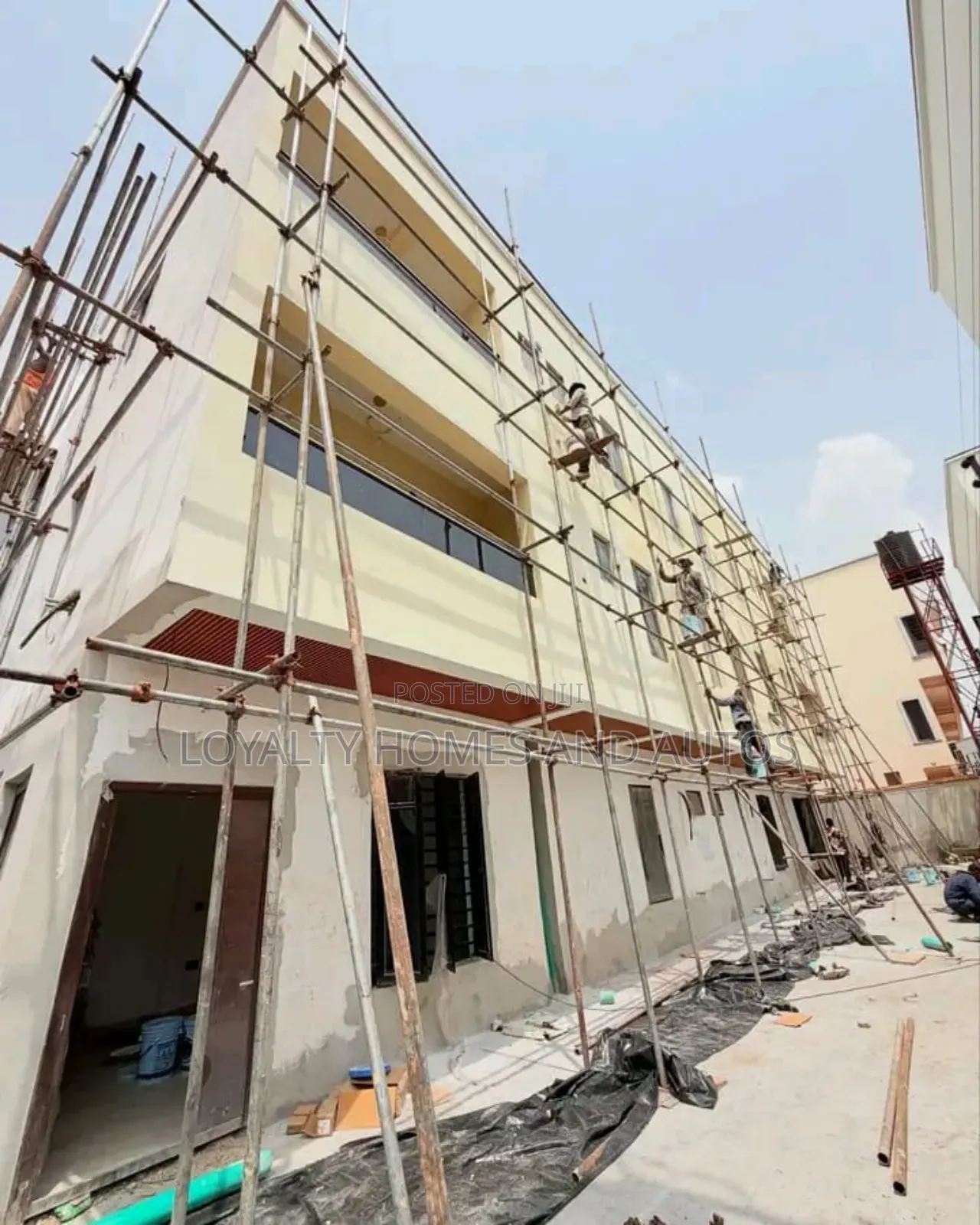 4bdrm Duplex in Omole Phase 2 for sale in Omole Phase 2
