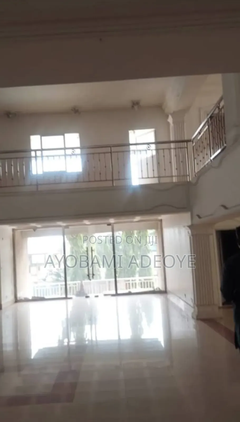 Showroom/Office Space for Lease at Vi in Akin Adesola