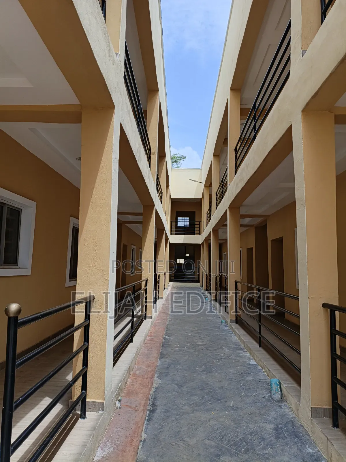 Furnished Studio Apartment in Ayonusi, Ikorodu Garage for rent in Ikorodu Garage