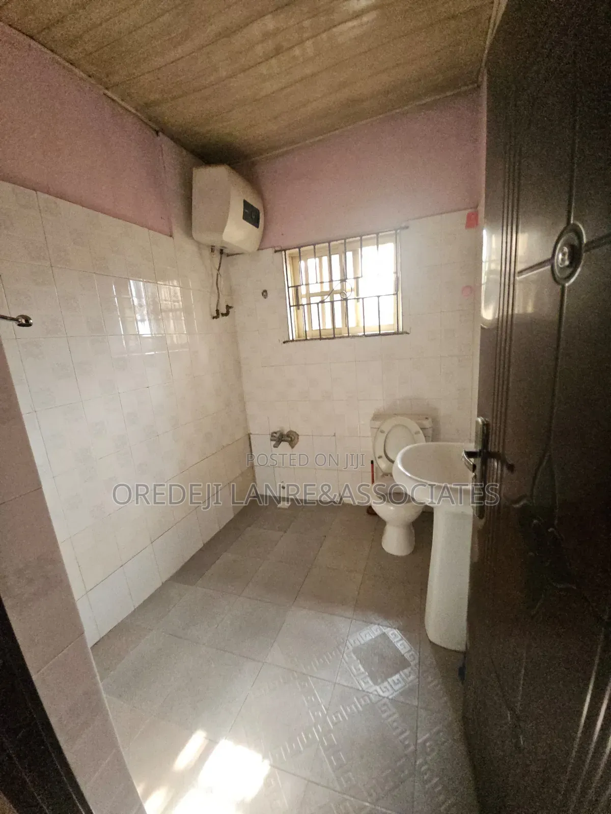 3bdrm Apartment in Magodo Phase1 for rent in GRA Phase 1