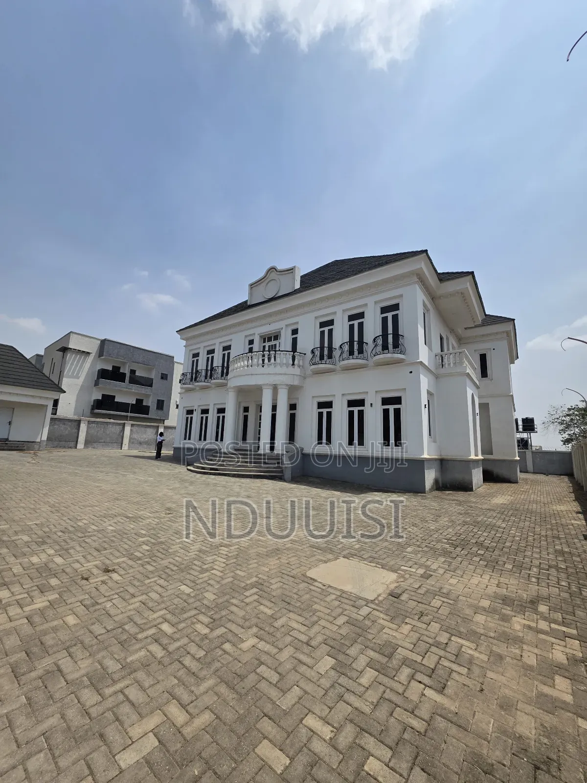 5bdrm Duplex in Guzape District for sale in Guzape District