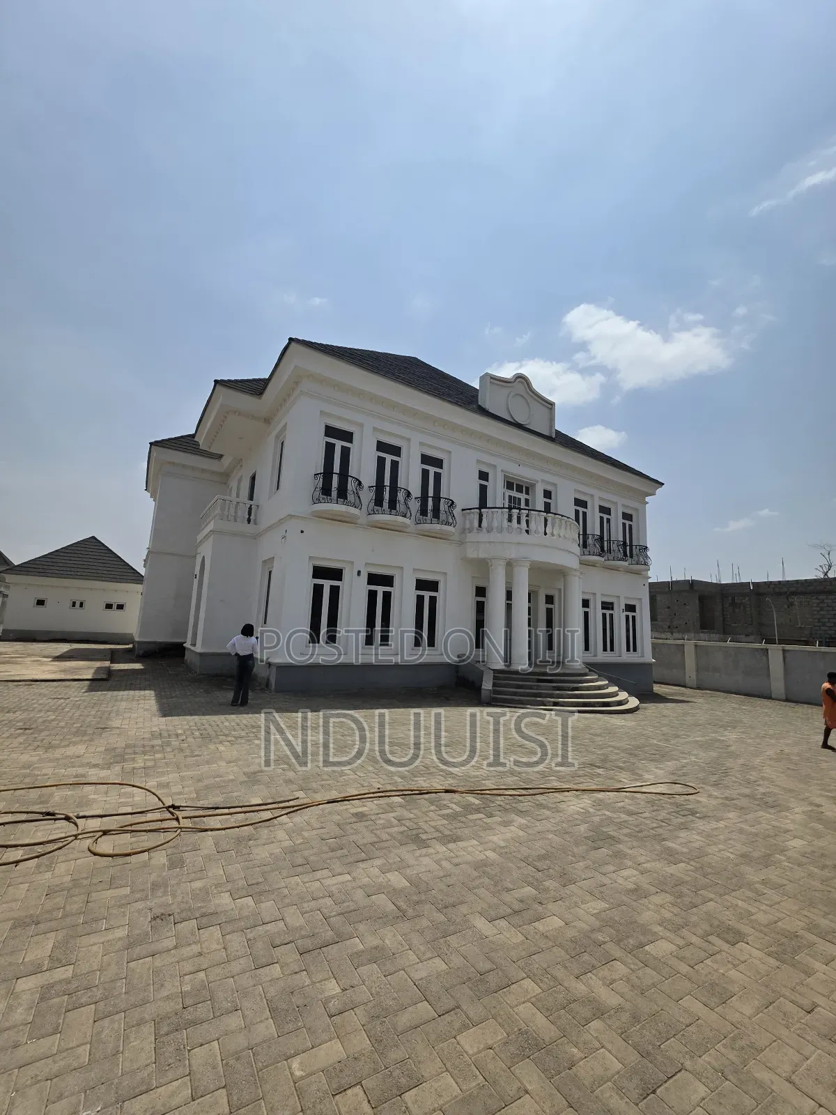 5bdrm Duplex in Guzape District for sale in Guzape District