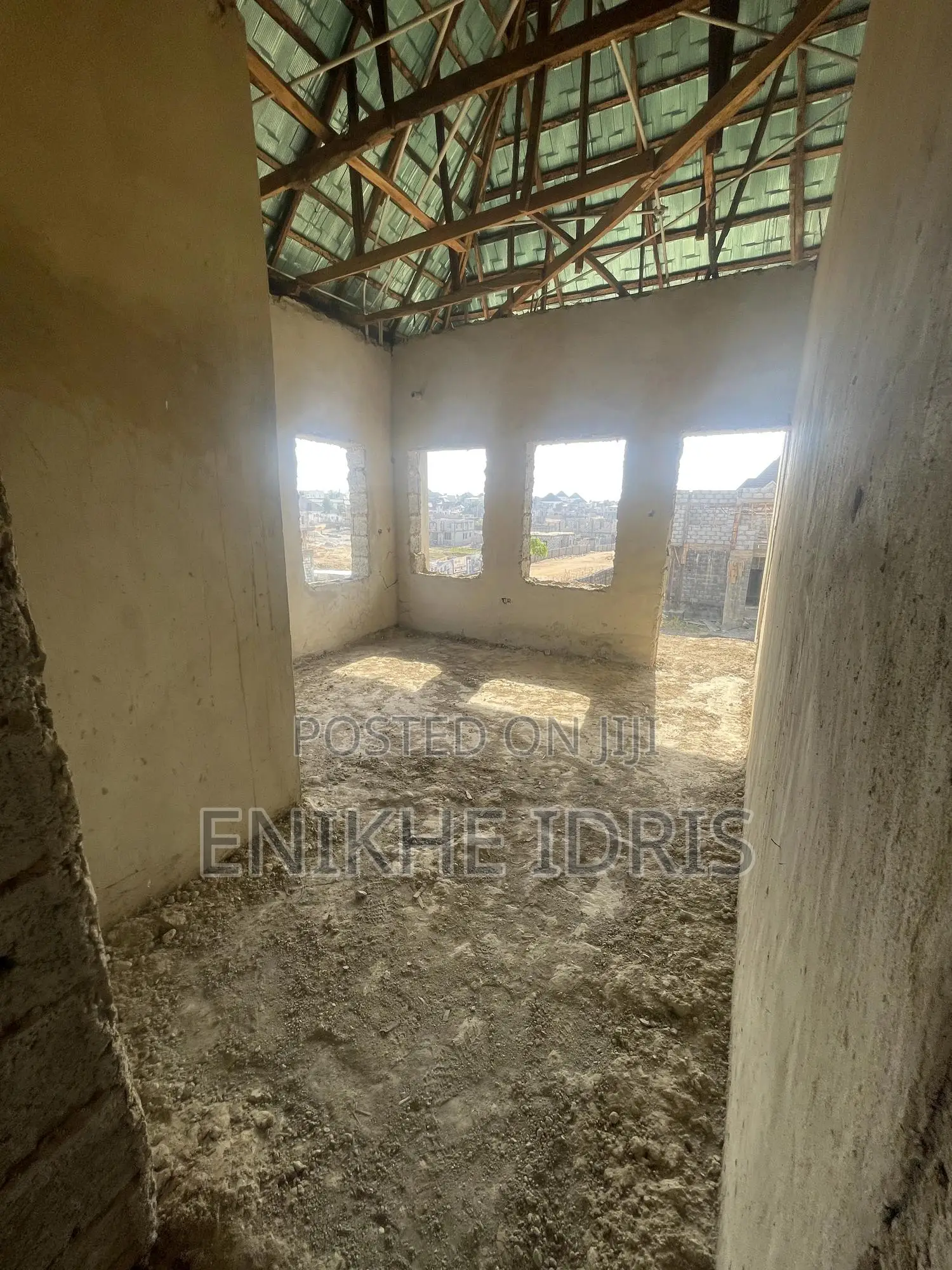 6bdrm Duplex in Diamond, Lugbe District for sale in Lugbe District