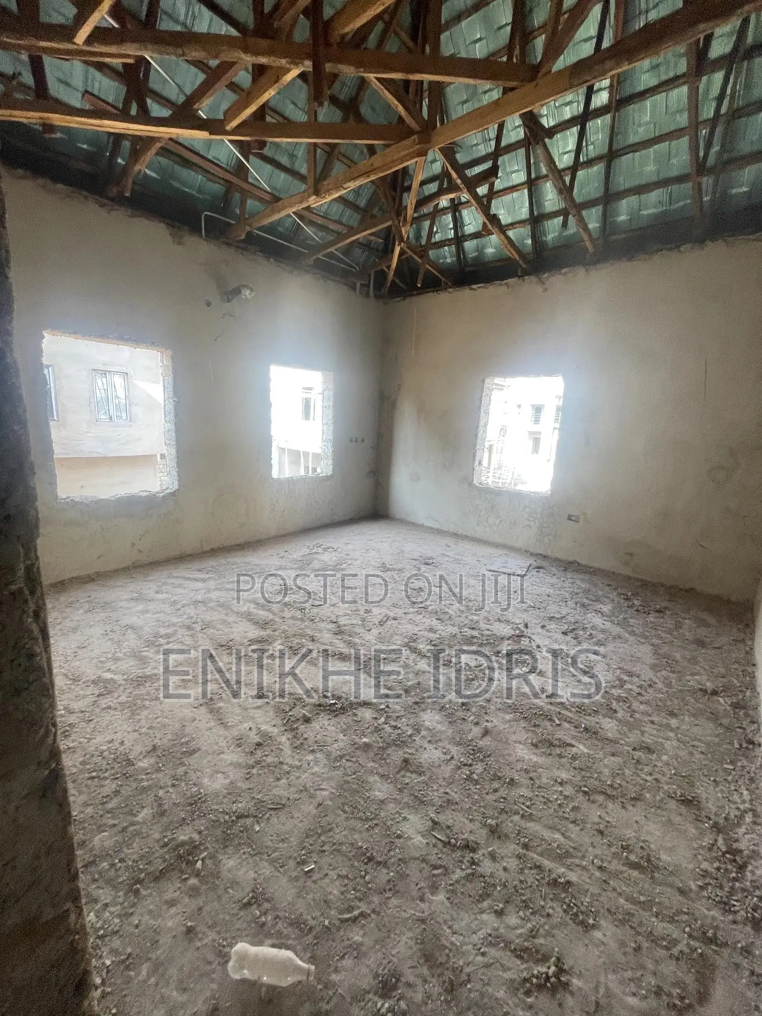 6bdrm Duplex in Diamond, Lugbe District for sale in Lugbe District