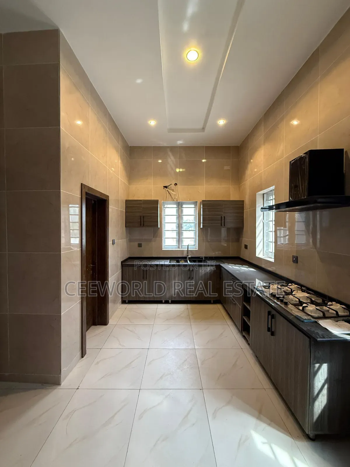 5bdrm Duplex in Engr Lere Adigun Gra, Basorun for rent in Basorun