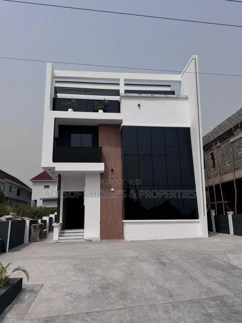 5bdrm Duplex in Engr. Lere Adigun, Basorun for sale in Basorun