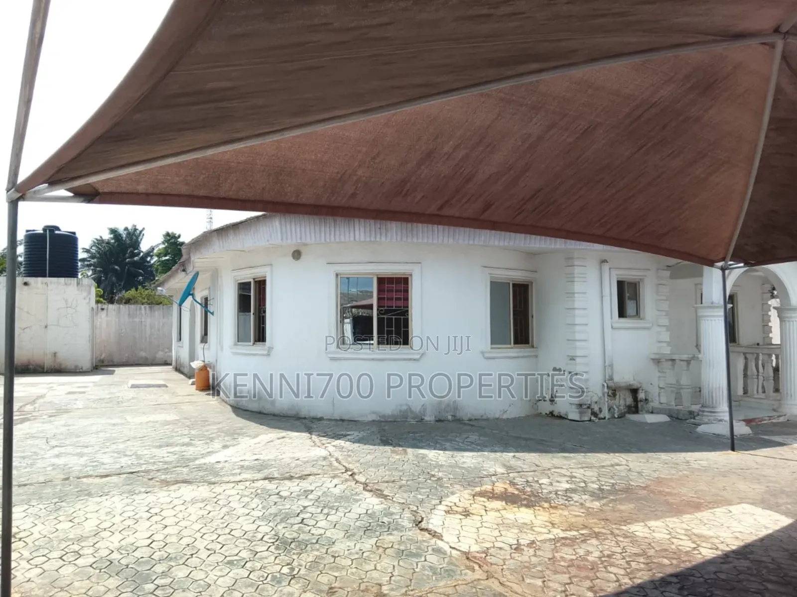 5bdrm Bungalow in Badagry, Aradagun for sale in Aradagun