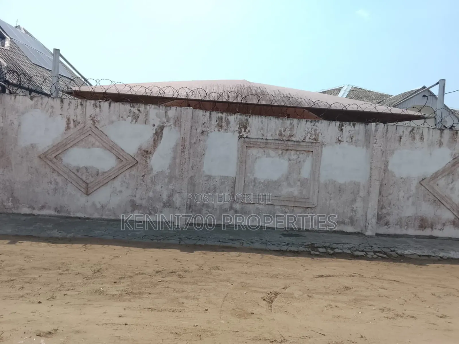 5bdrm Bungalow in Badagry, Aradagun for sale in Aradagun