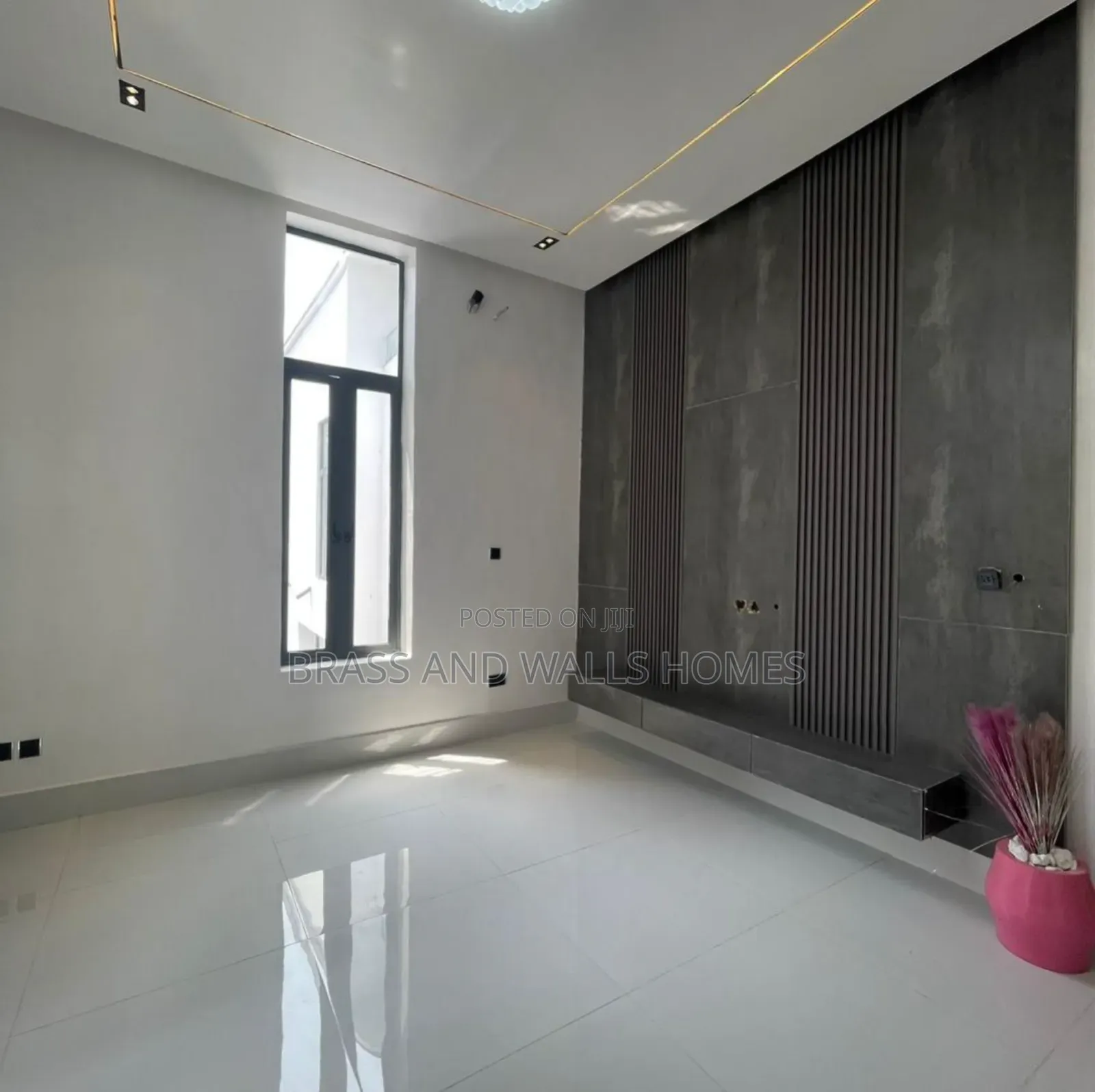 Furnished 5bdrm Duplex in Chevron for sale in Chevron