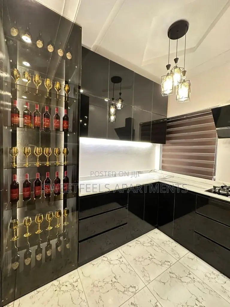 Lovely One Bedroom in Lekki Phase 1 With Ps5 in Lekki Phase 1