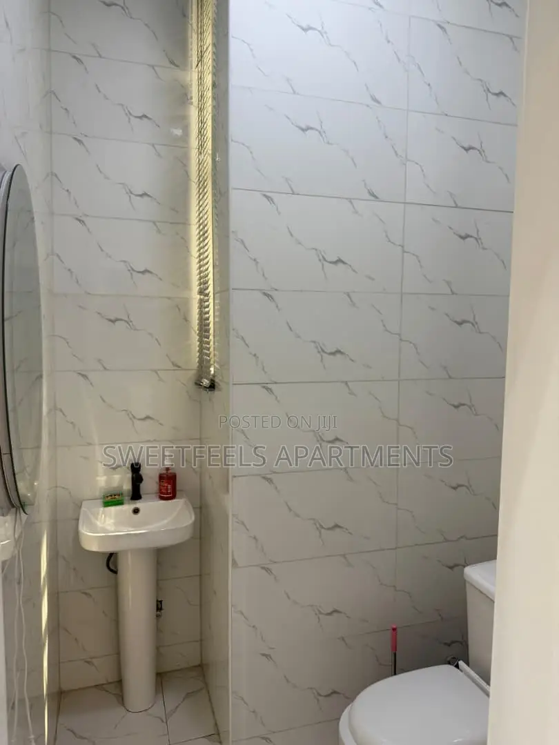 Lovely One Bedroom in Lekki Phase 1 With Ps5 in Lekki Phase 1