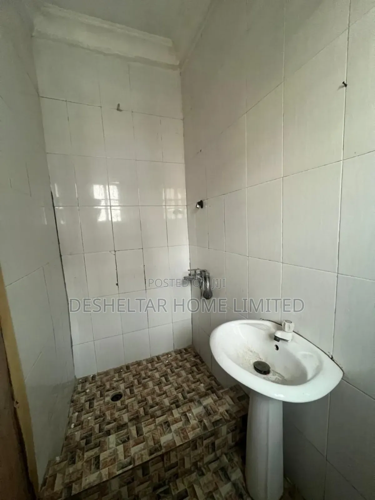 3bdrm Block of Flats in Oye Balogun Estate, Lekki Phase 1 for rent in Lekki Phase 1