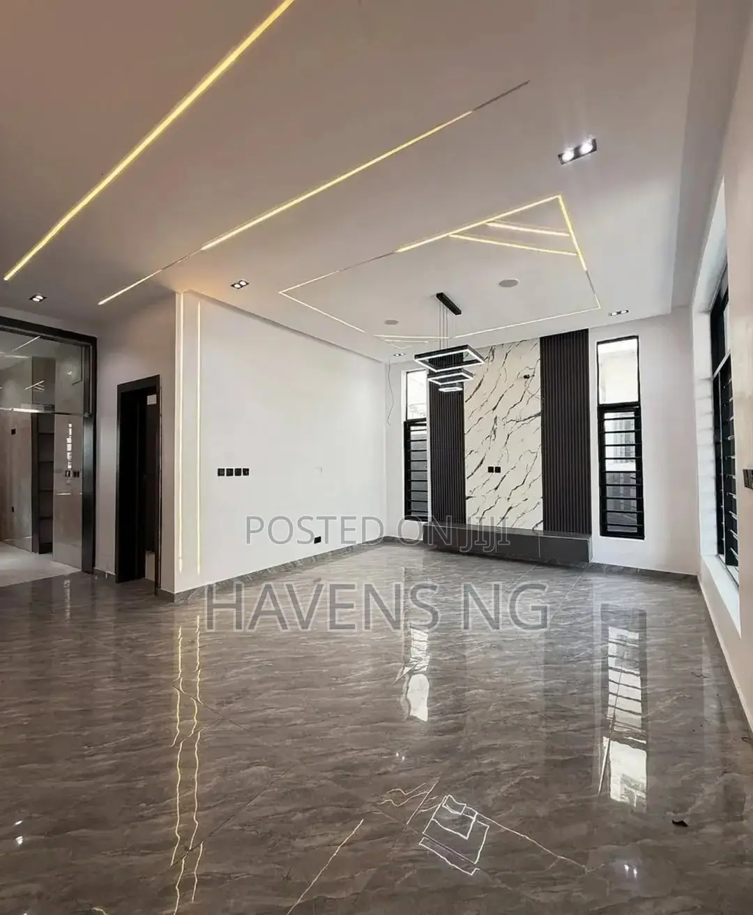 4bdrm Duplex in Ikota for sale in Ikota