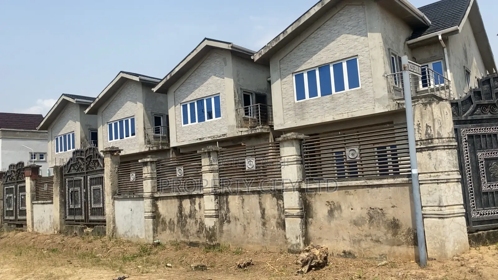 4bdrm Duplex in Valley View Estate, Ikorodu for sale in Ikorodu